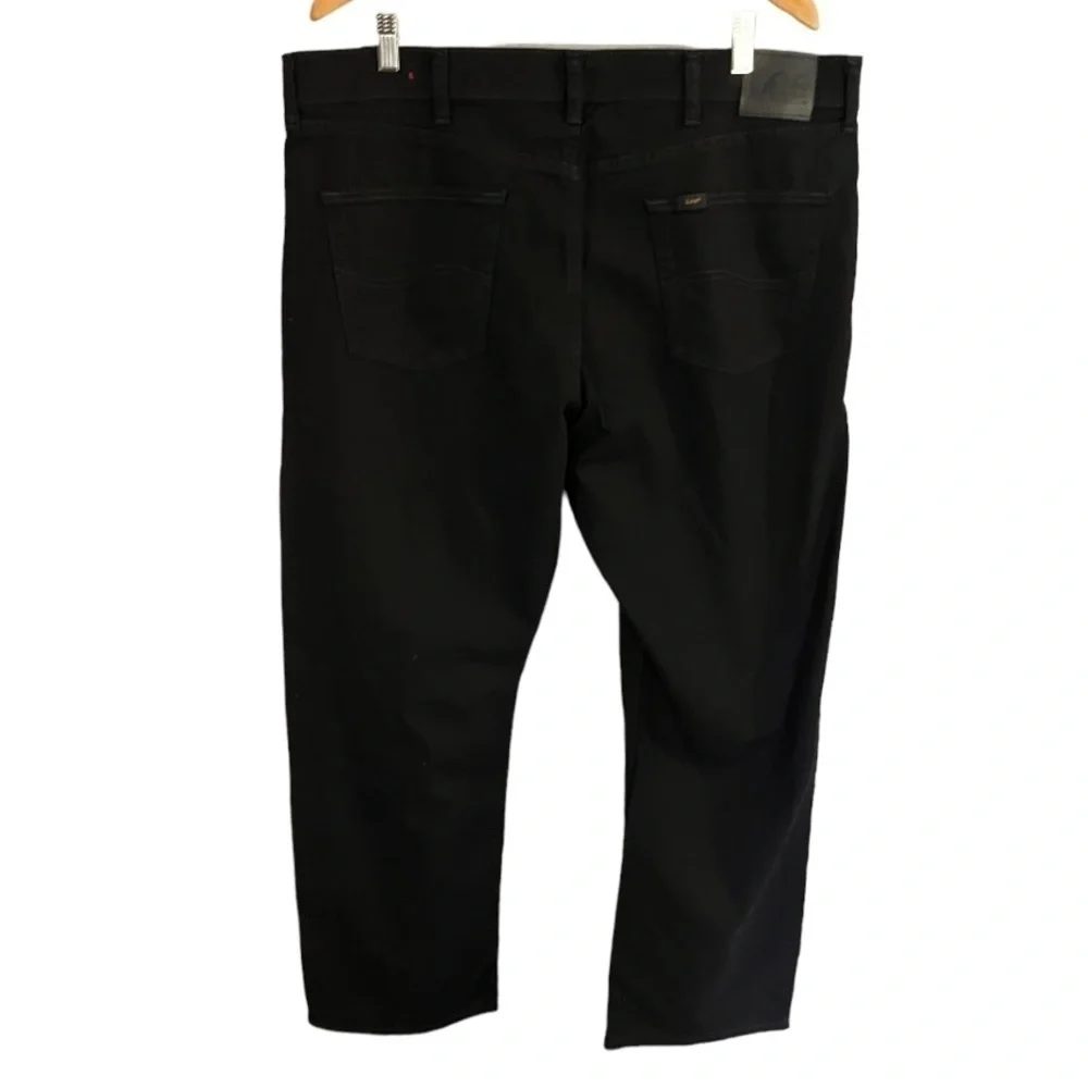NWT REGULAR FIT STRAIGHT LEG JEAN:DOUBLE BLACK Size 40x 30